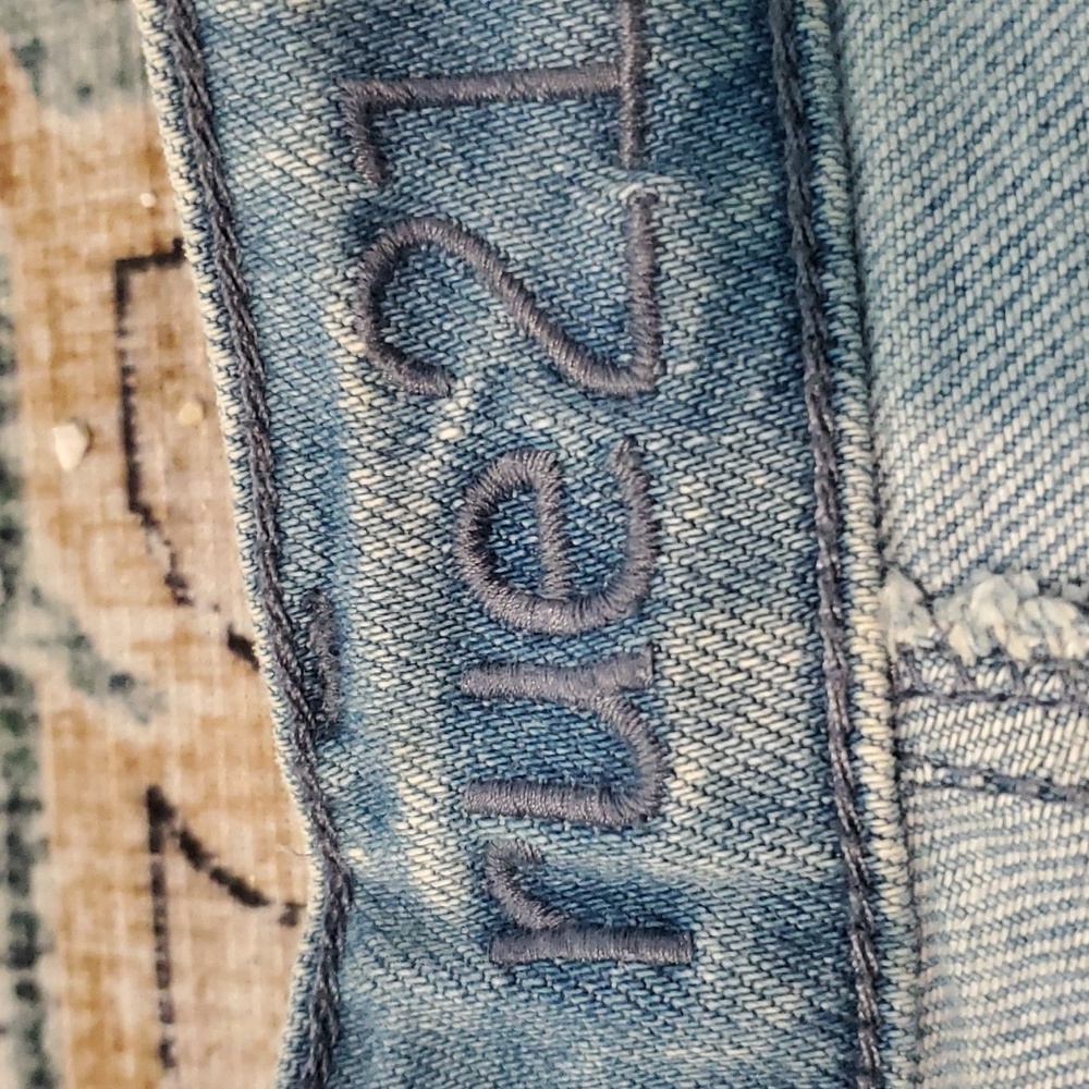 FOREVER 21 DENIM FRAY SHORTS - Picture 6 of 7